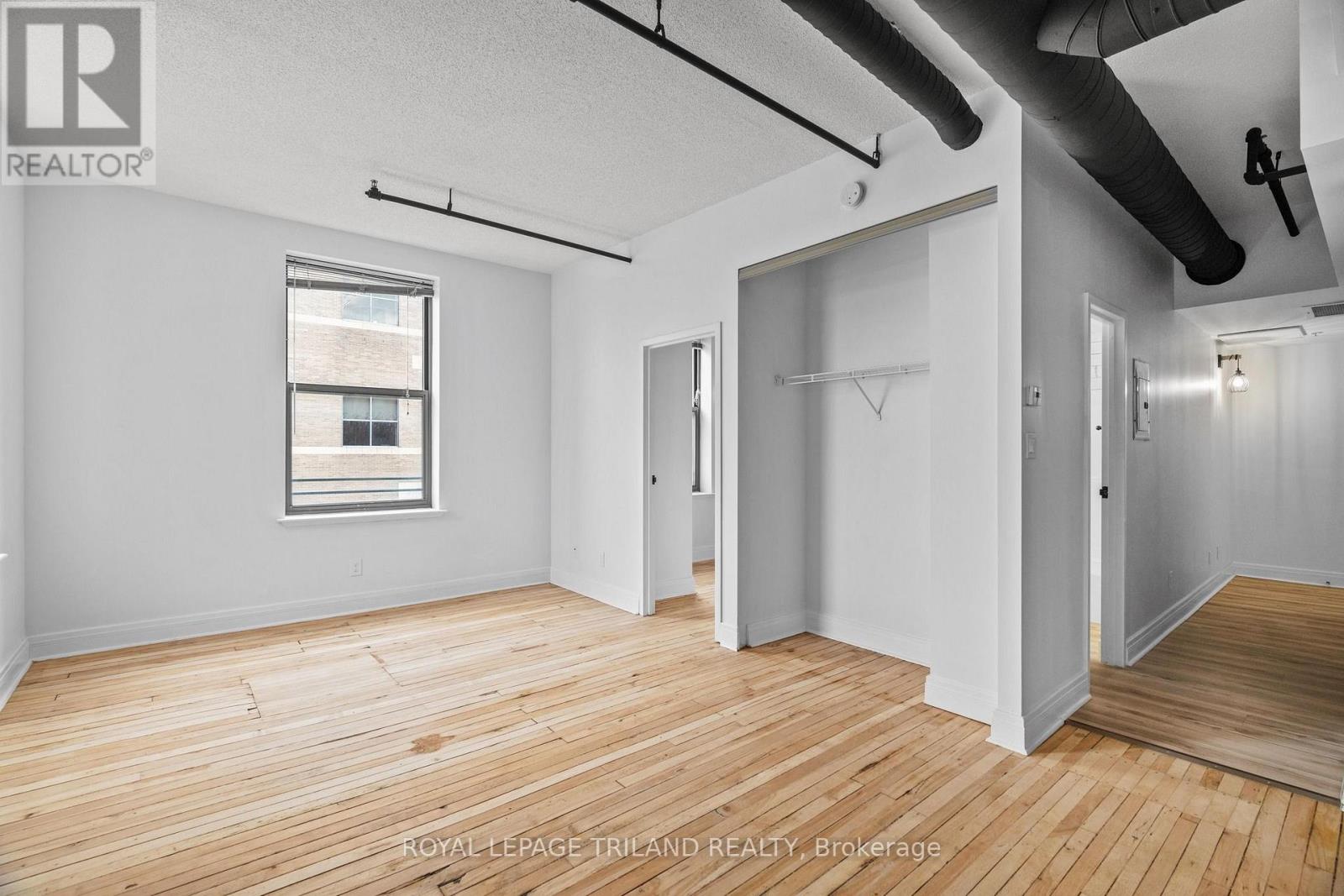 506 - 330 Clarence Street Property Photo 12