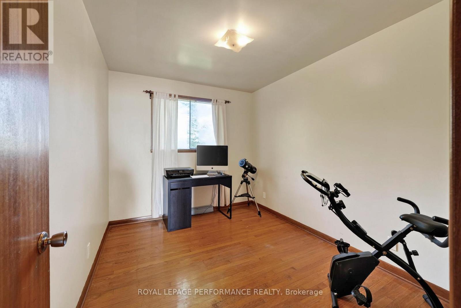 2761 Ross Avenue Property Photo 23