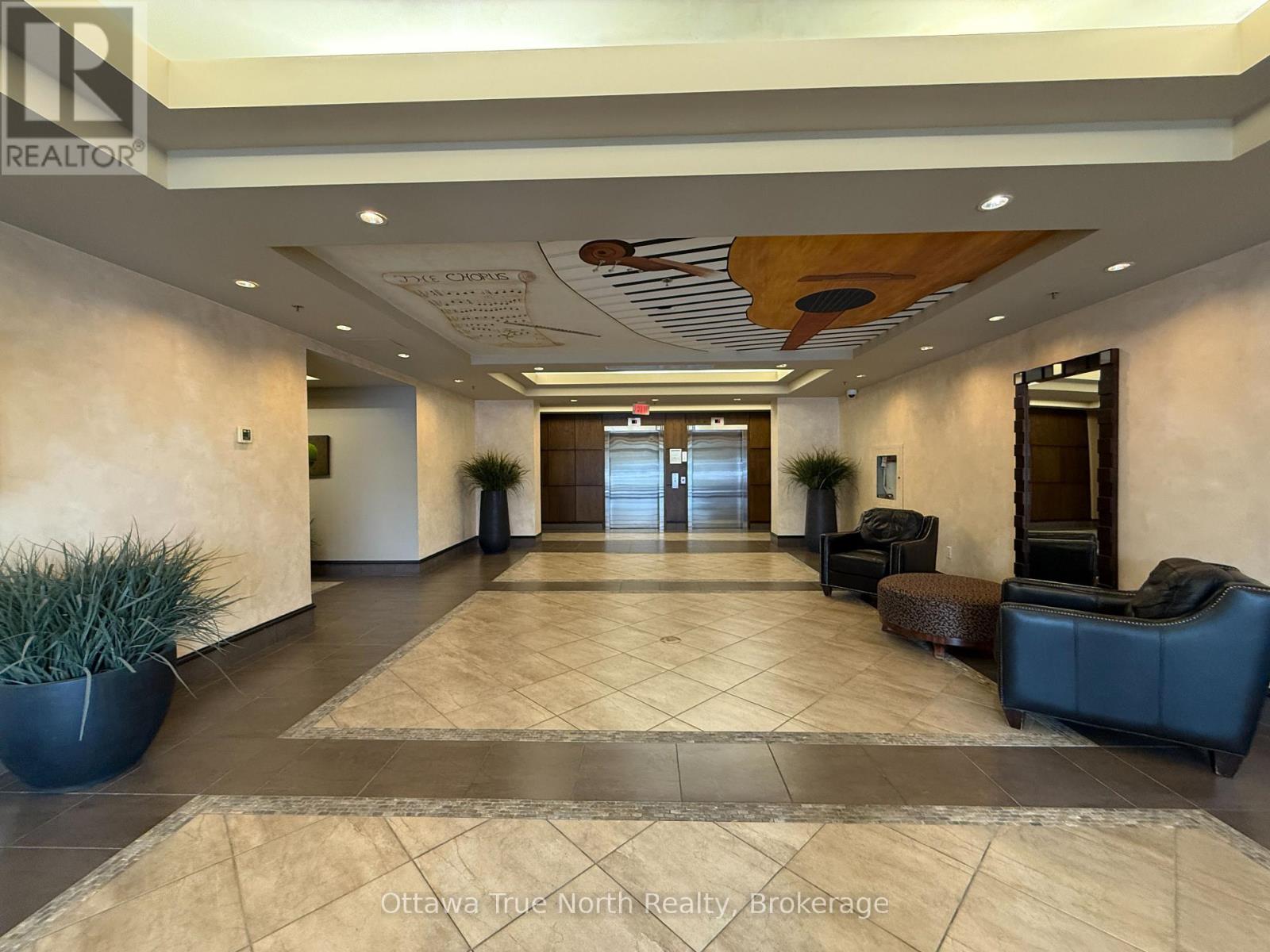 710 - 314 Central Park Drive Property Photo 4
