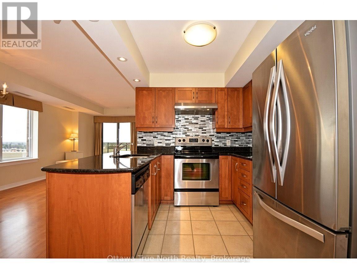 710 - 314 Central Park Drive Property Photo 17