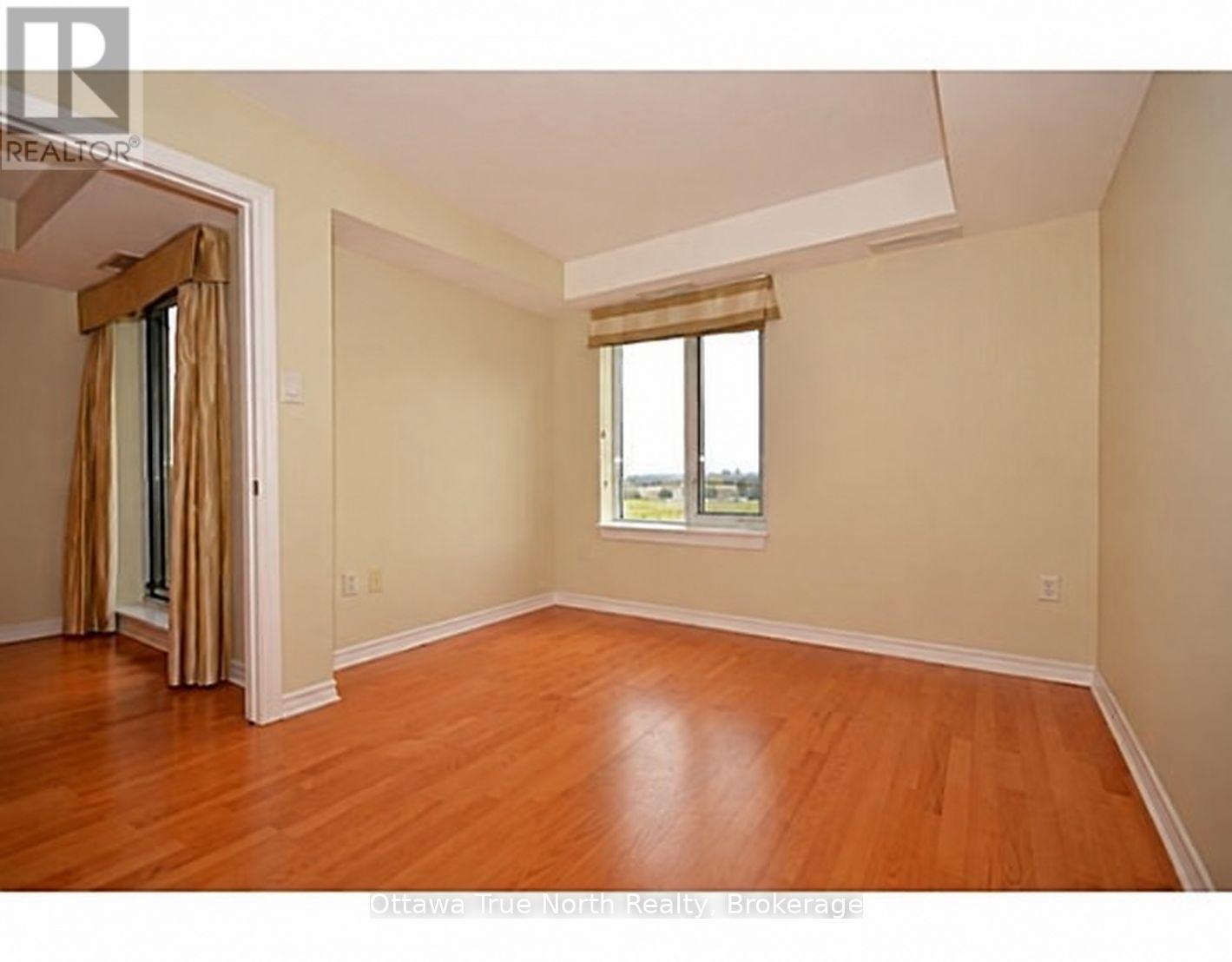 710 - 314 Central Park Drive Property Photo 19