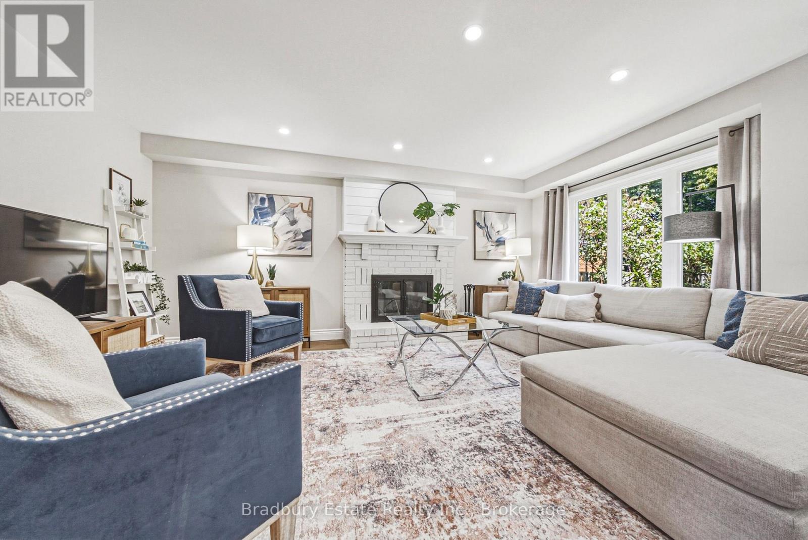 100 Chudleigh Street Property Photo 6
