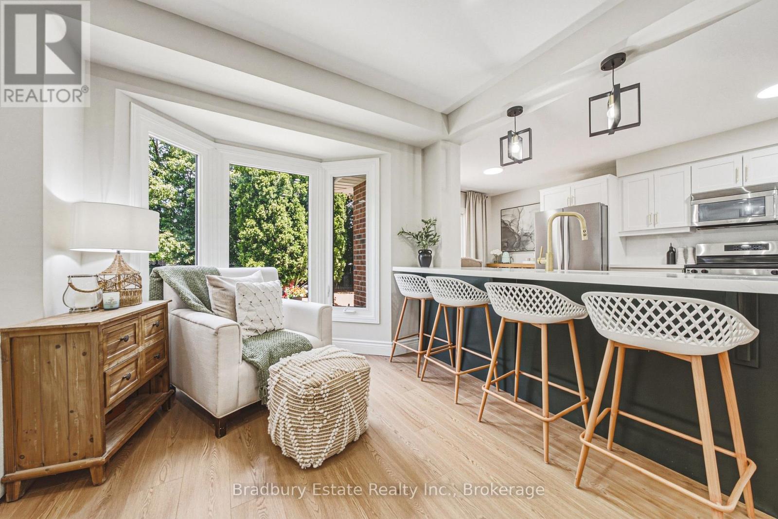 100 Chudleigh Street Property Photo 10