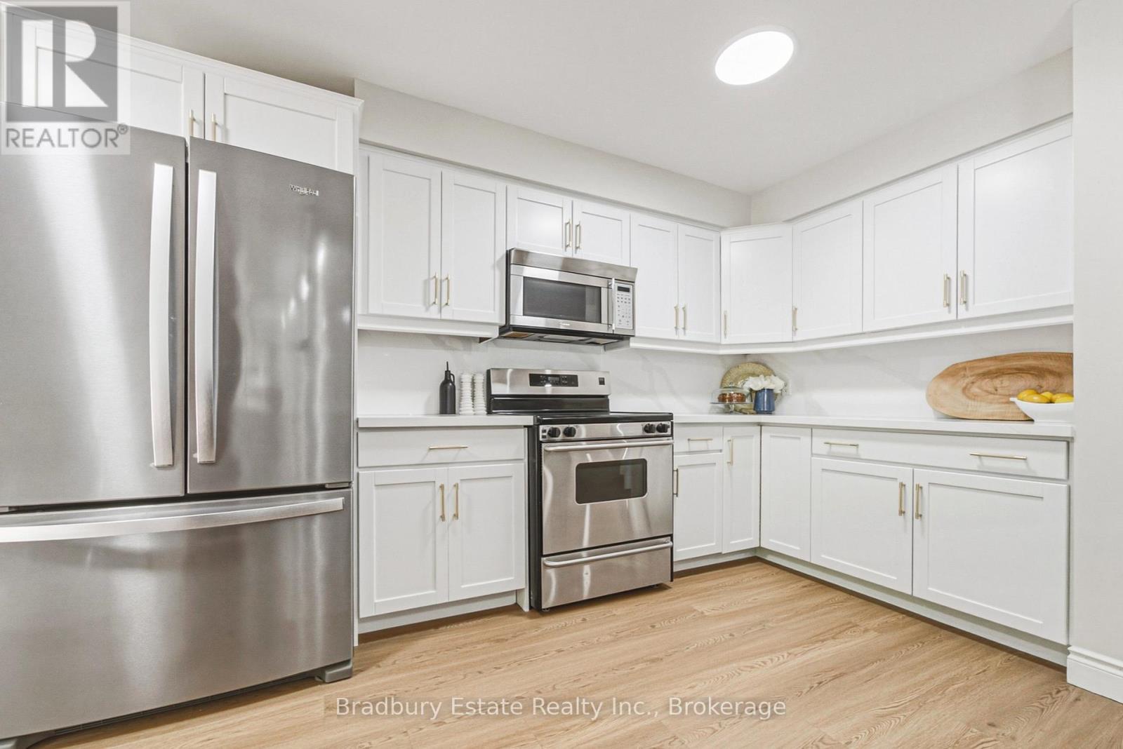 100 Chudleigh Street Property Photo 12
