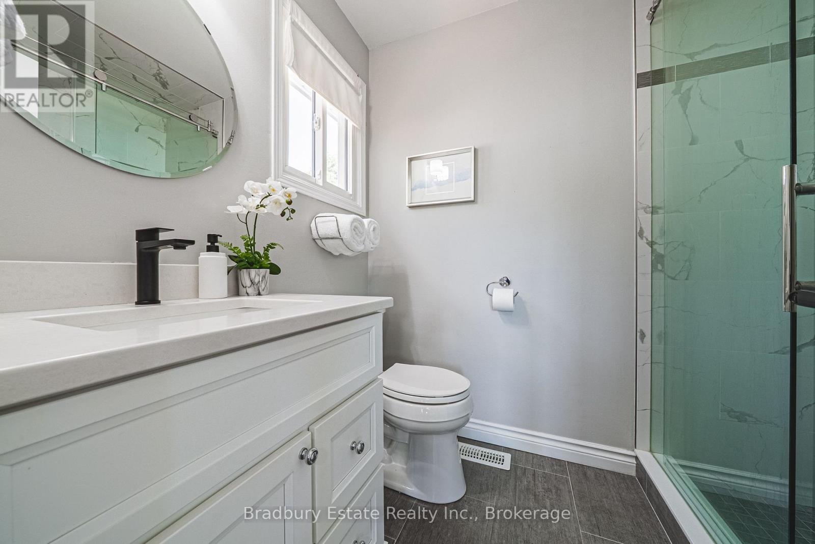 100 Chudleigh Street Property Photo 19