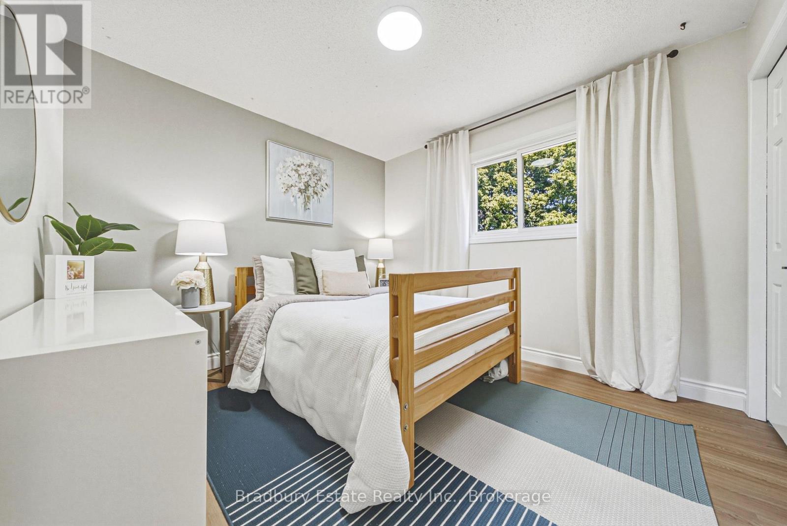 100 Chudleigh Street Property Photo 25