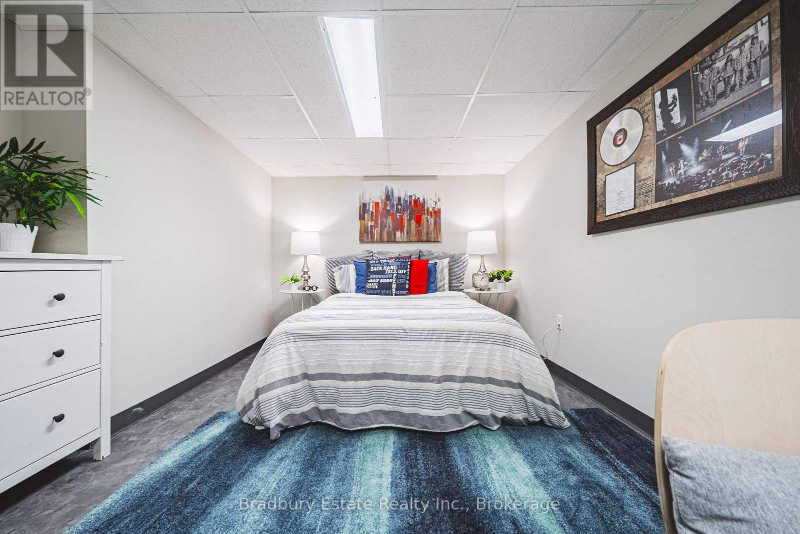 100 Chudleigh Street Property Photo 33
