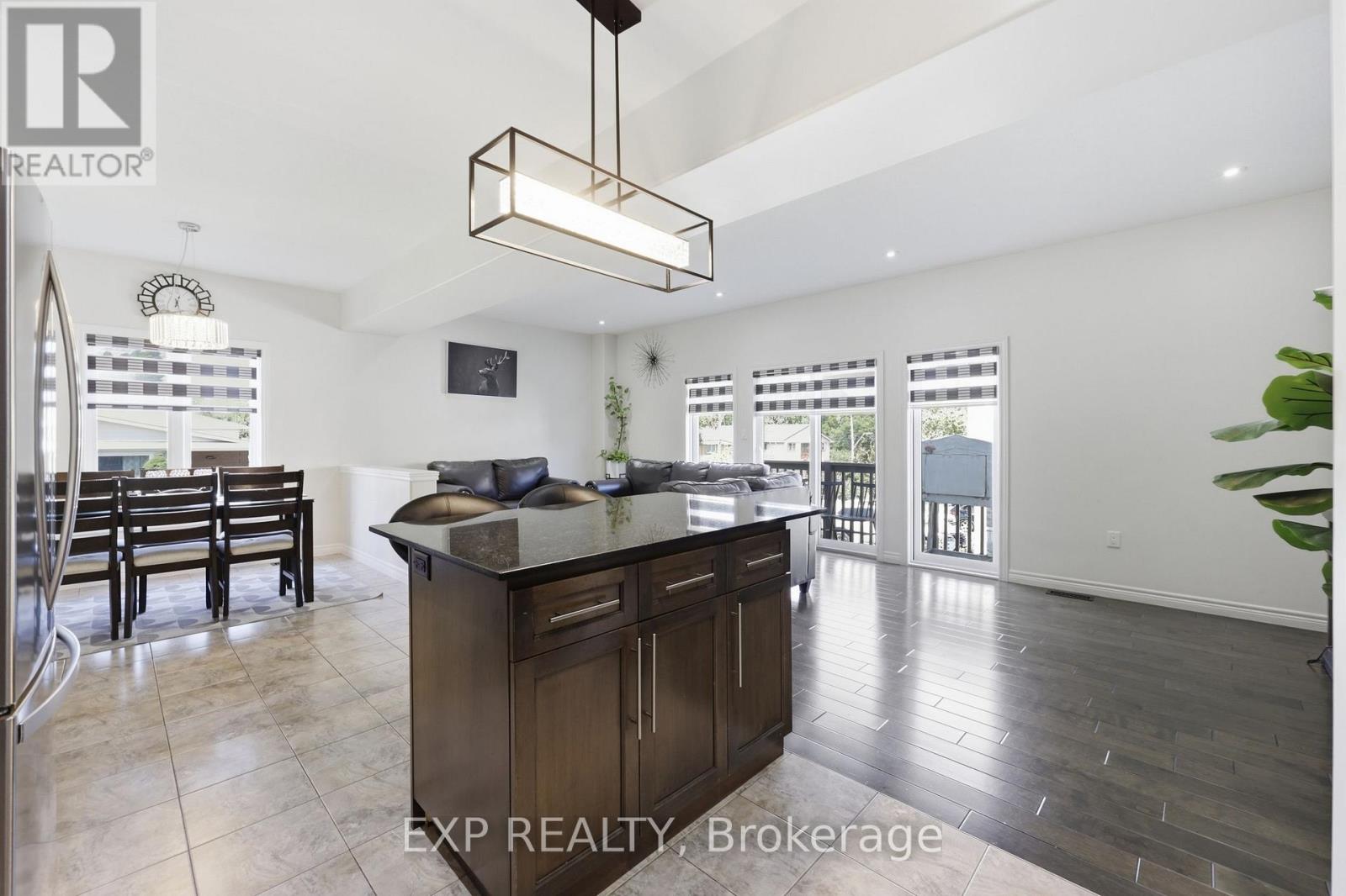 665 Greenhill Avenue E Property Photo 9
