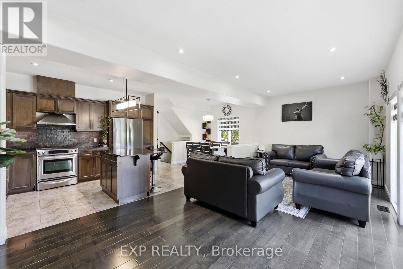 665 Greenhill Avenue E Property Photo 10