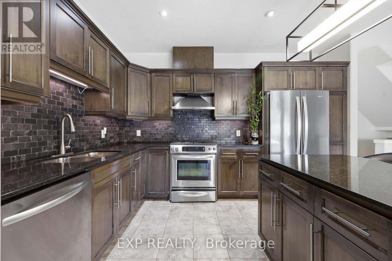 665 Greenhill Avenue E Property Photo 13