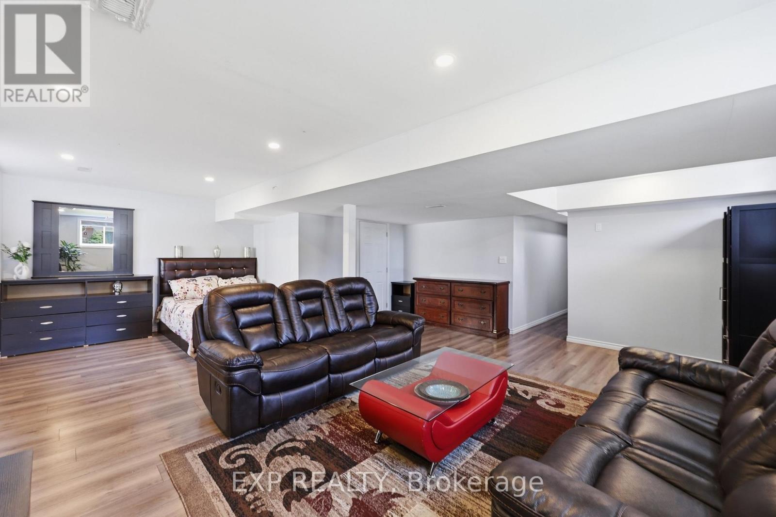 665 Greenhill Avenue E Property Photo 34