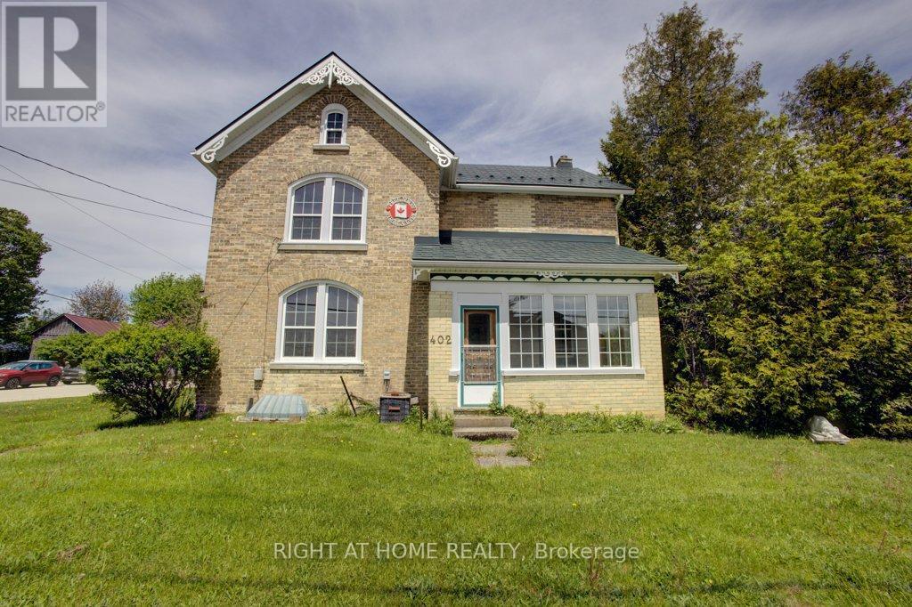 402 Lambton Street E Property Photo 4
