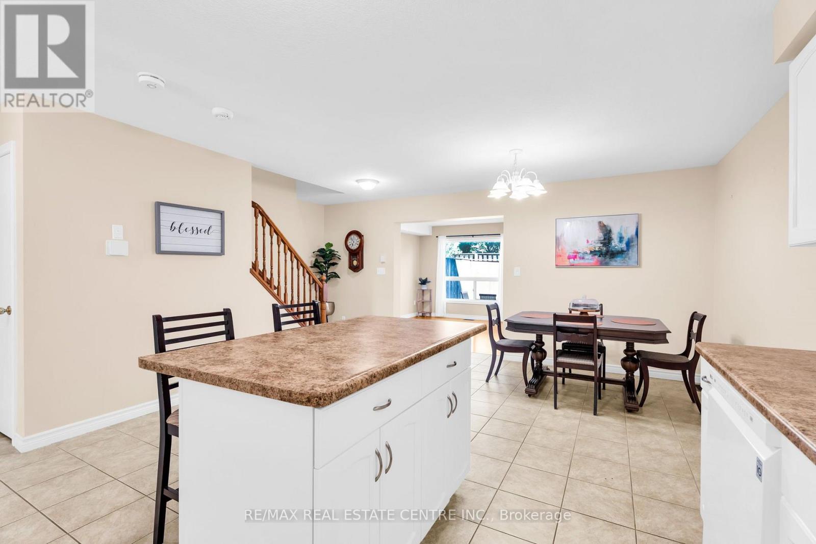 11 - 20 Shackleton Drive Property Photo 12