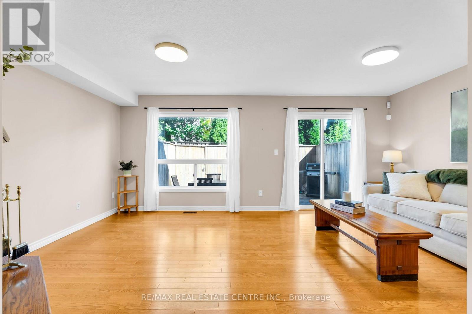 11 - 20 Shackleton Drive Property Photo 14