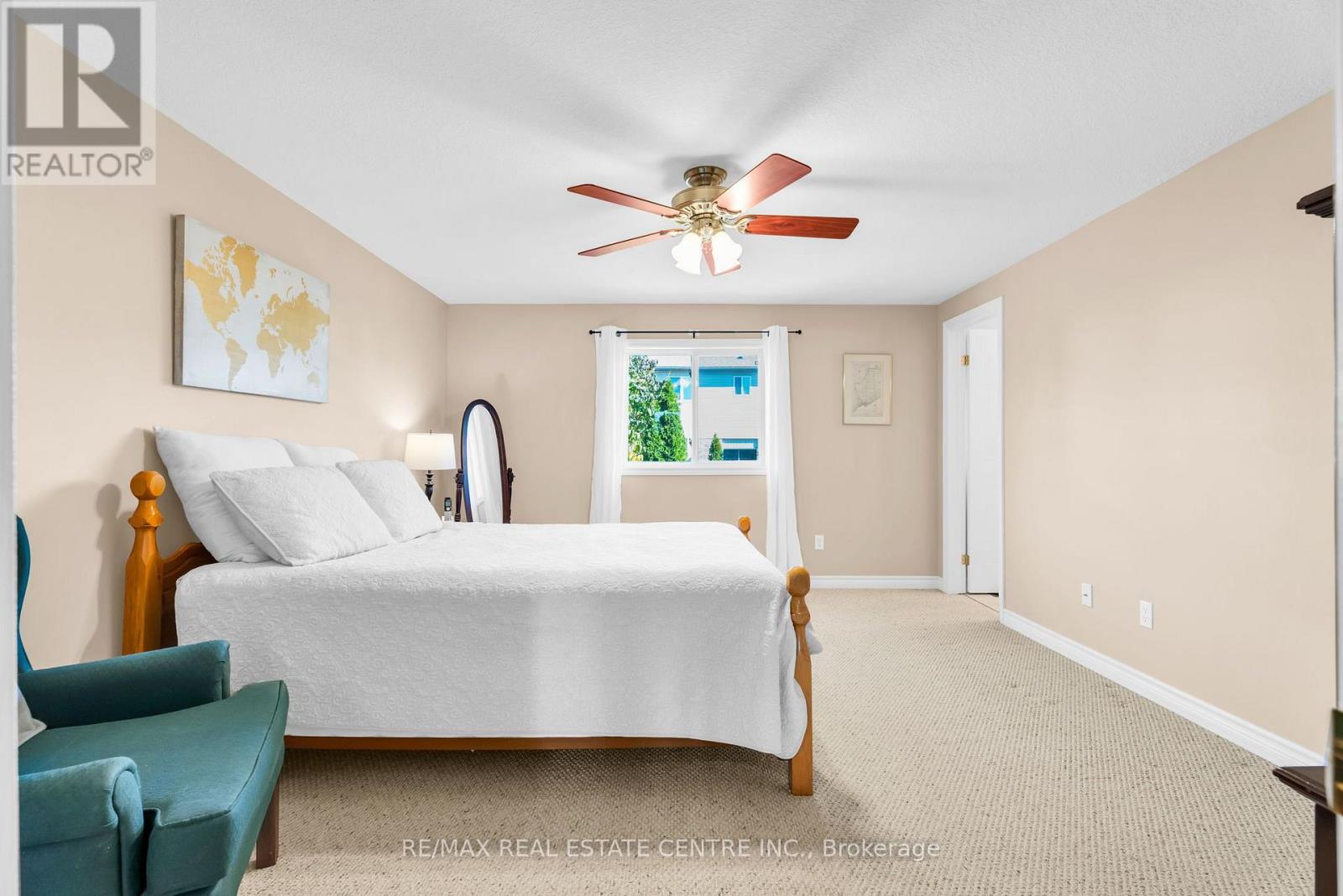 11 - 20 Shackleton Drive Property Photo 22