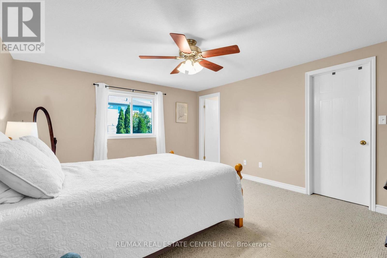 11 - 20 Shackleton Drive Property Photo 23