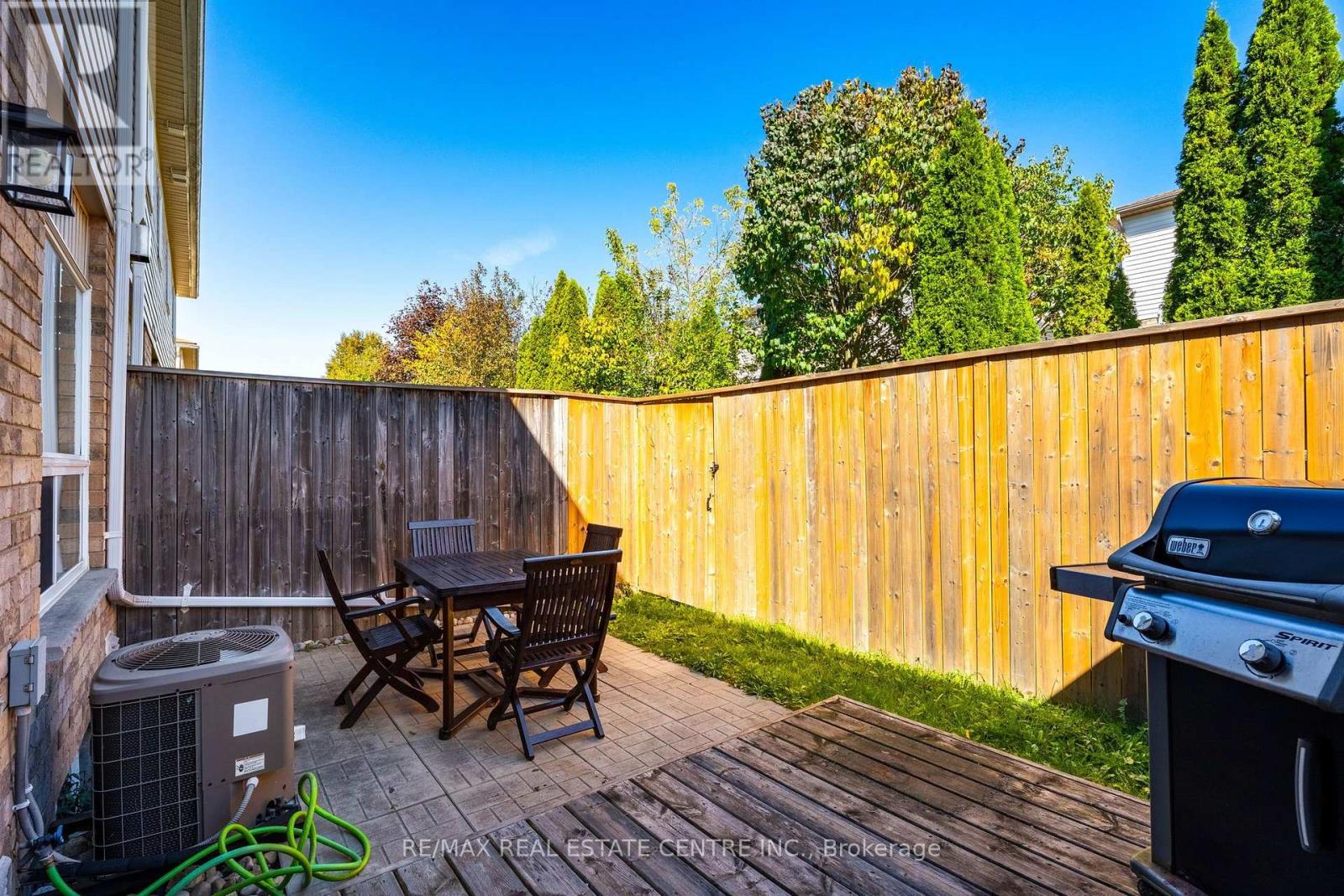 11 - 20 Shackleton Drive Property Photo 30
