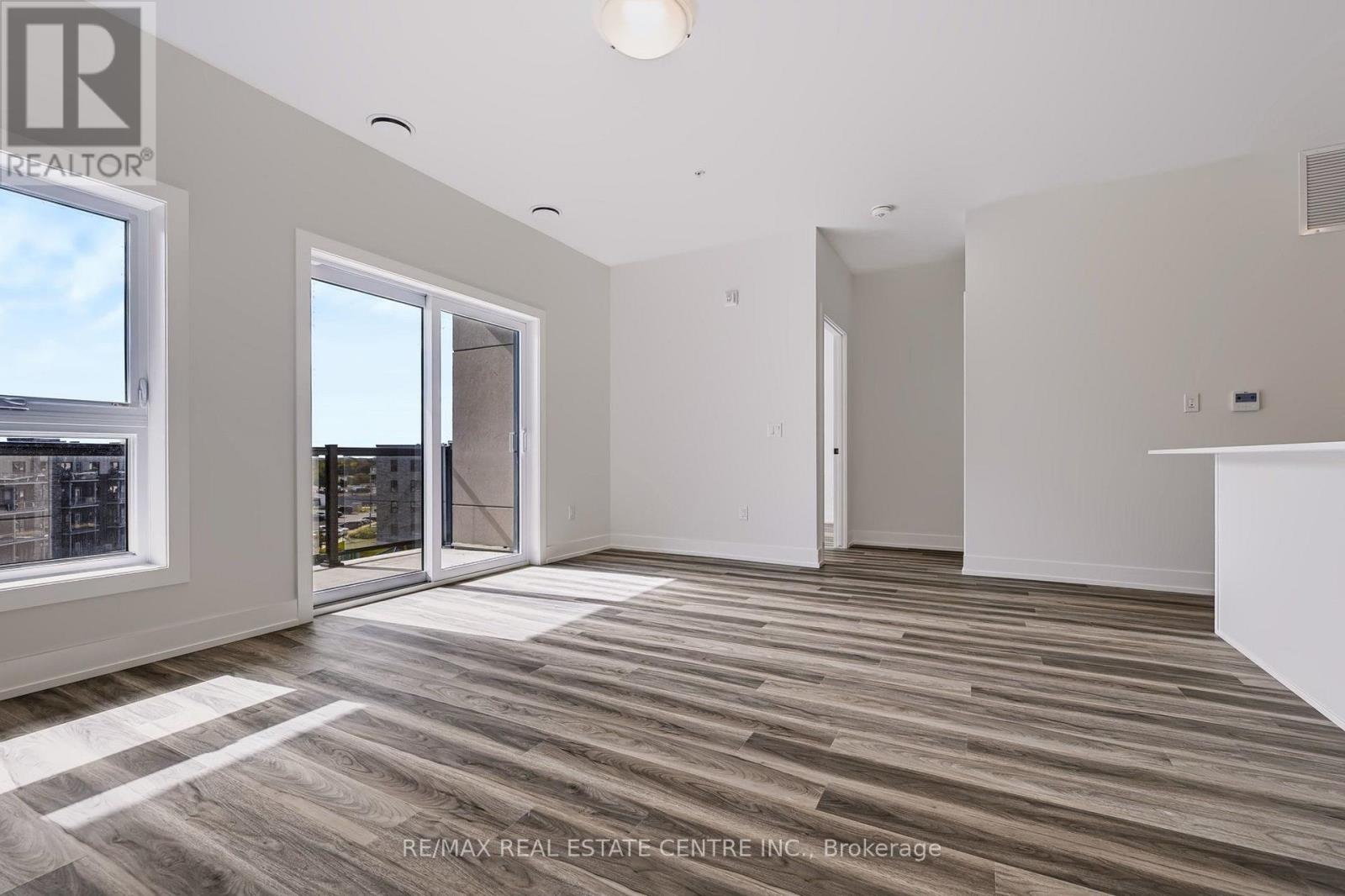 517 - 1100 Lackner Place Property Photo 11