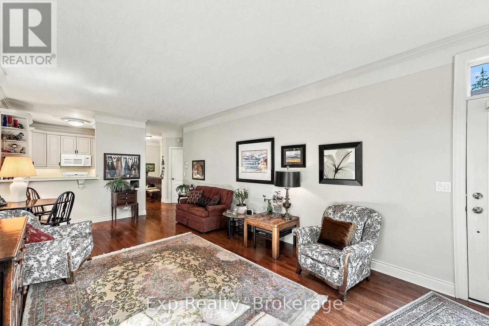 101 - 120 University Avenue E Property Photo 26