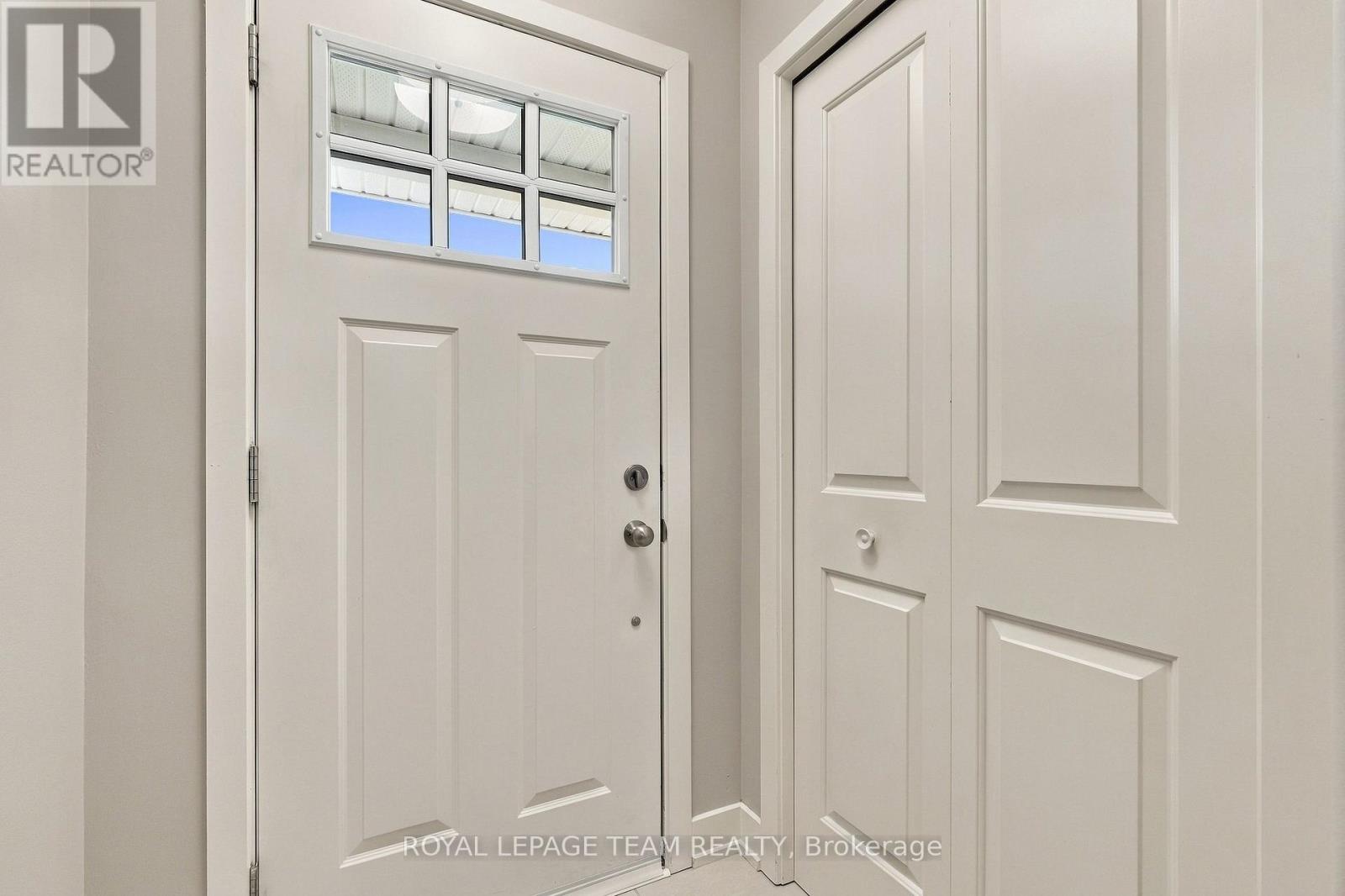 163 Ferrara Drive Property Photo 5
