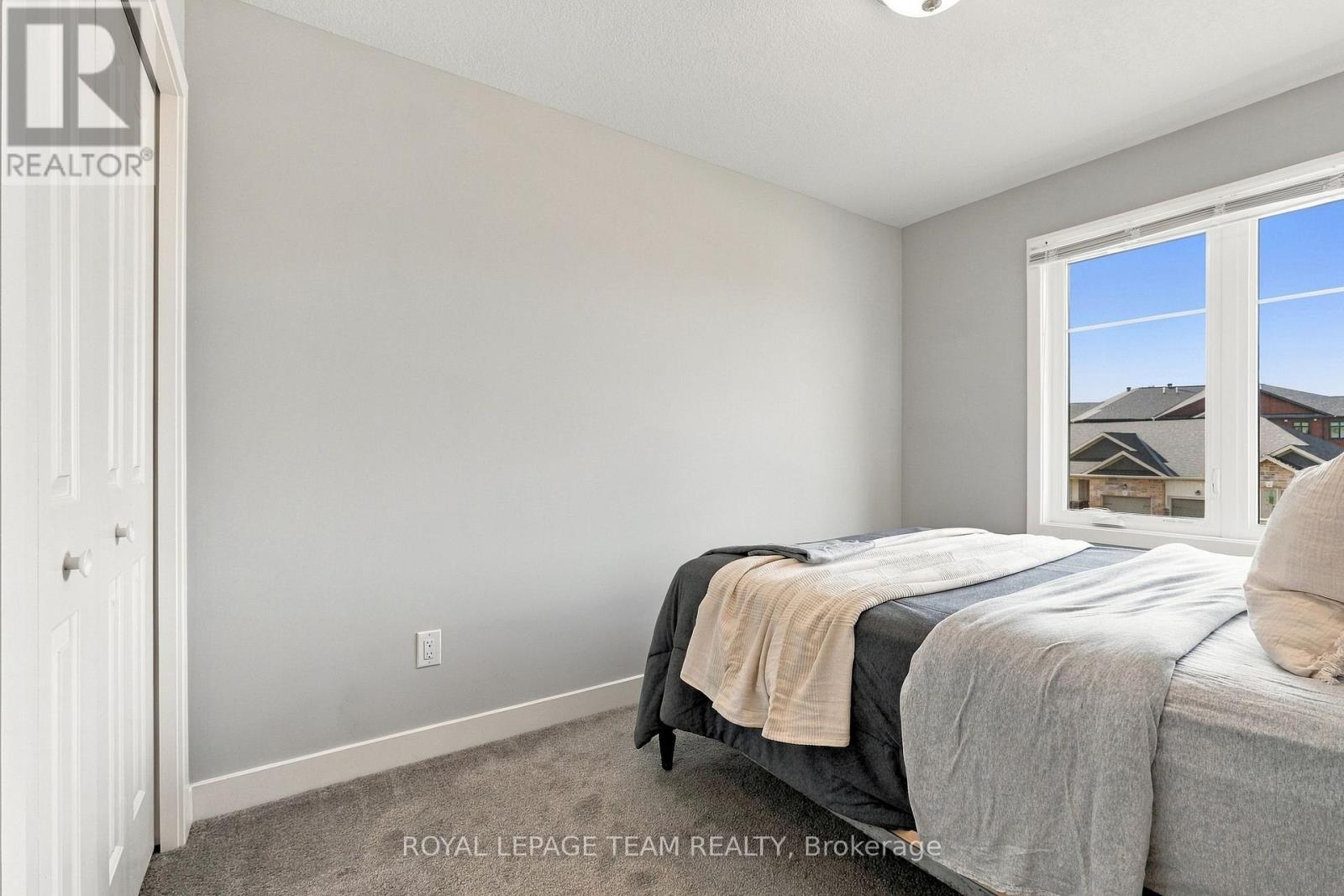 163 Ferrara Drive Property Photo 28