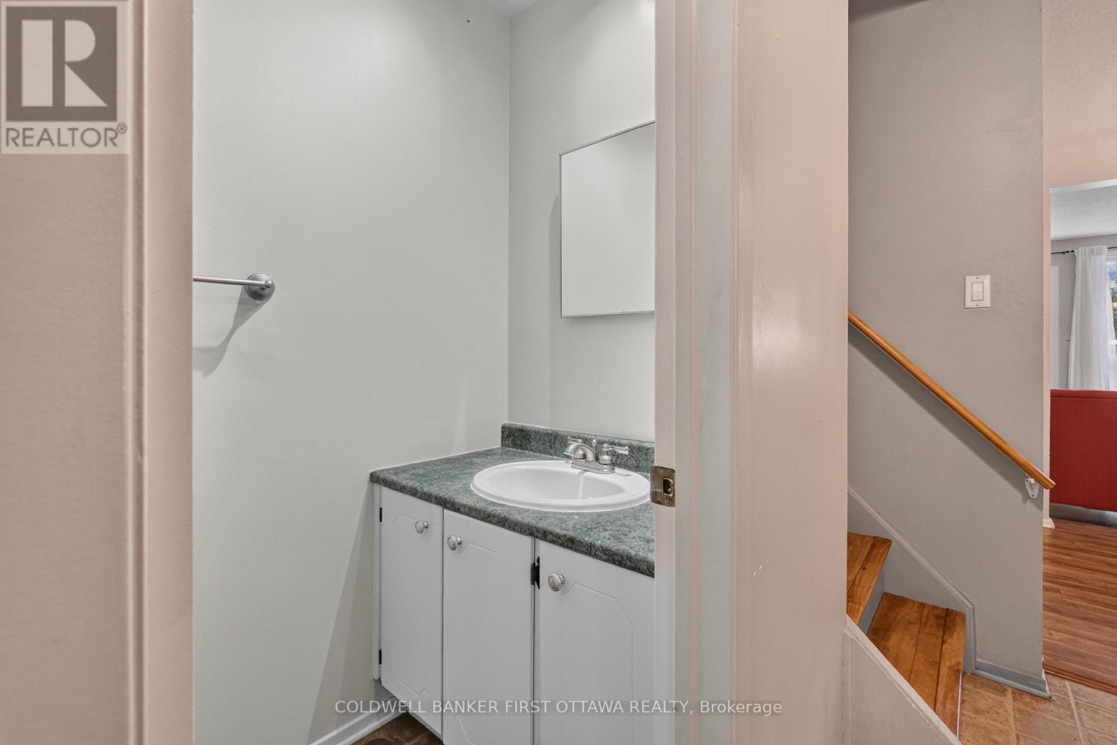 98 - 1444 Palmerston Drive Property Photo 14