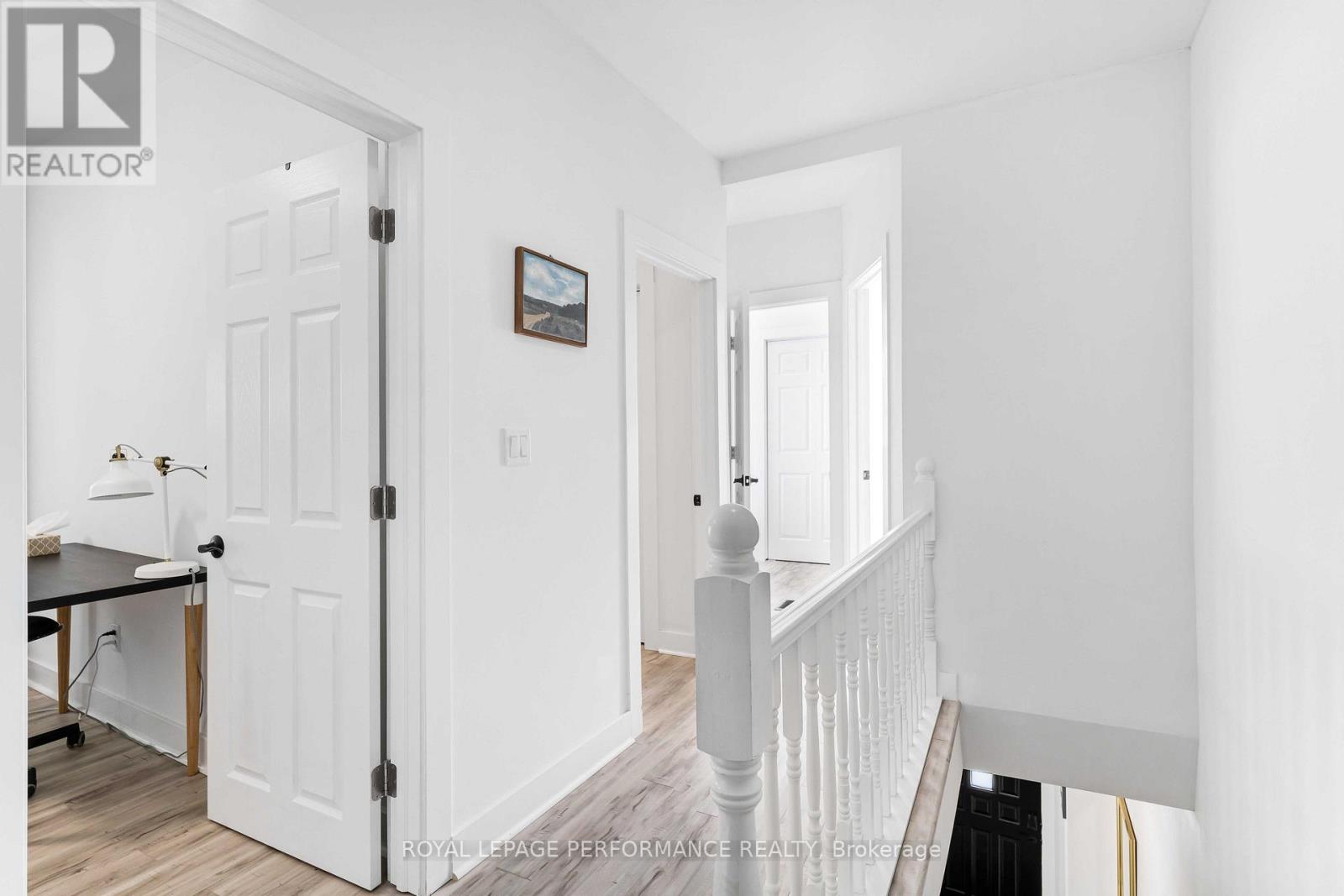 3-5 Mary Street N Property Photo 24