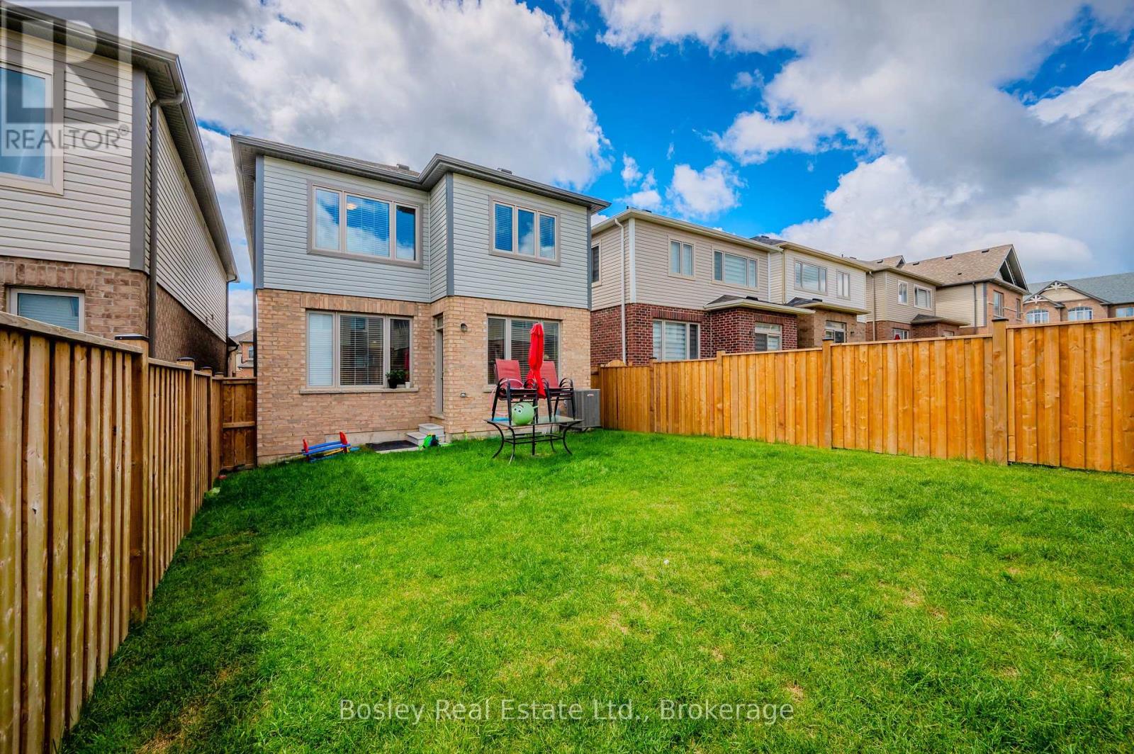 117 Haldimand Street Property Photo 40