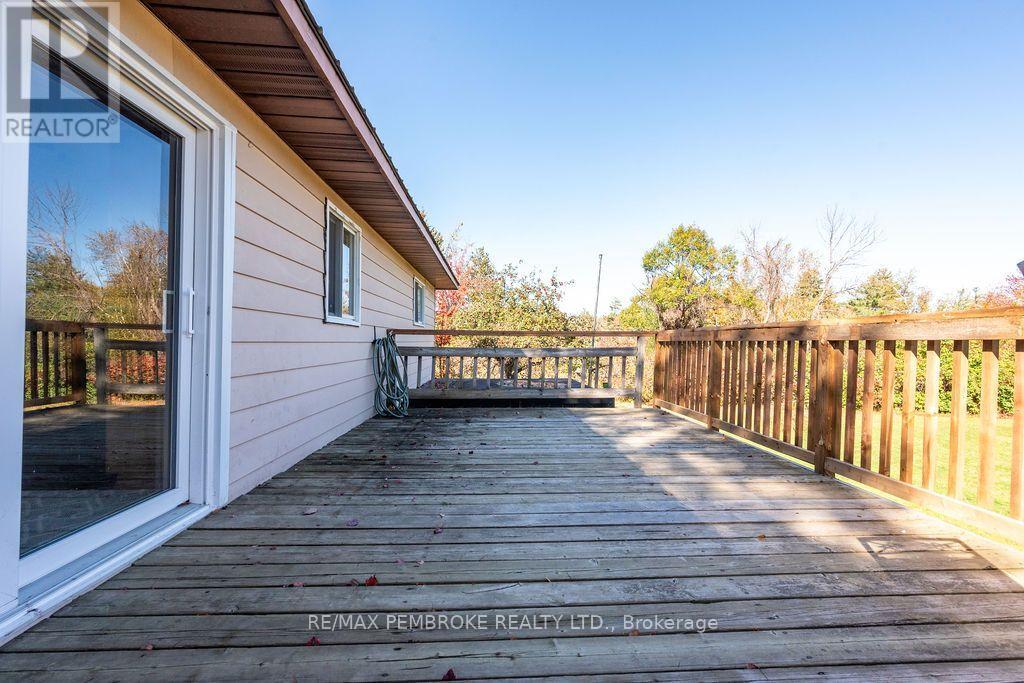 37800 41 Highway Property Photo 8