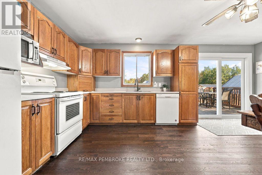 37800 41 Highway Property Photo 9