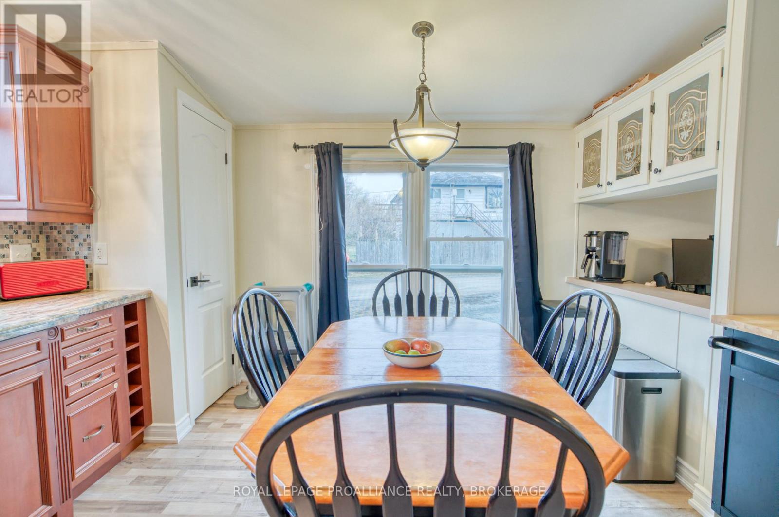 1 Taylor Street Property Photo 15