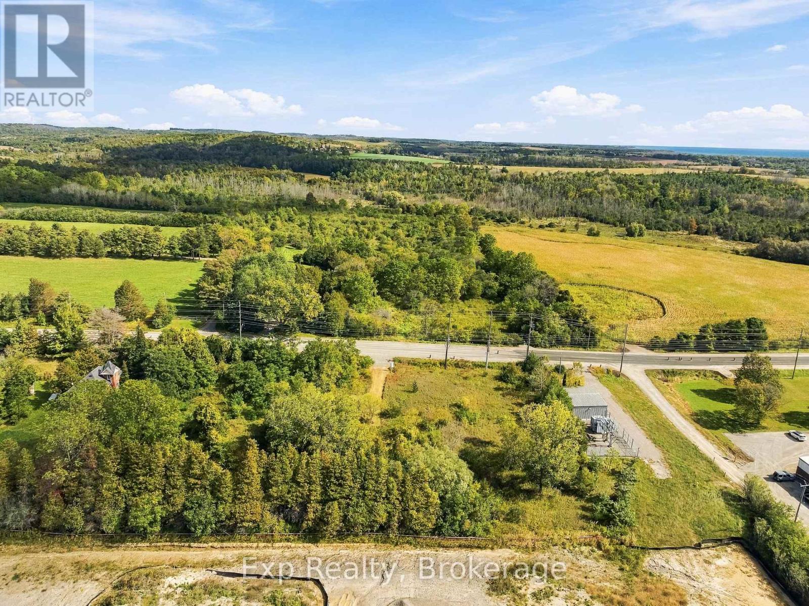 833 Brook Road N Property Photo 14
