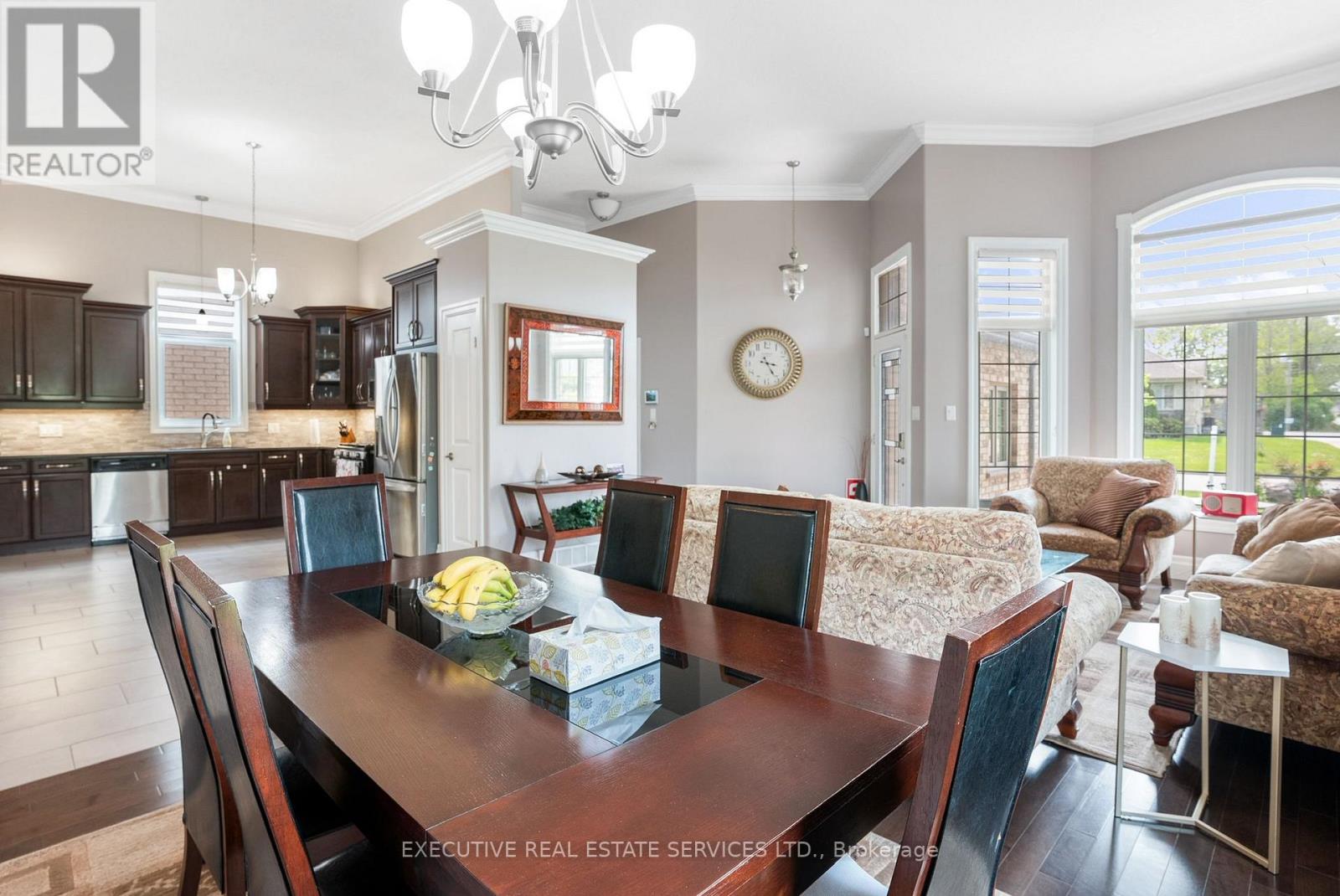 2884 Devon Road Property Photo 15