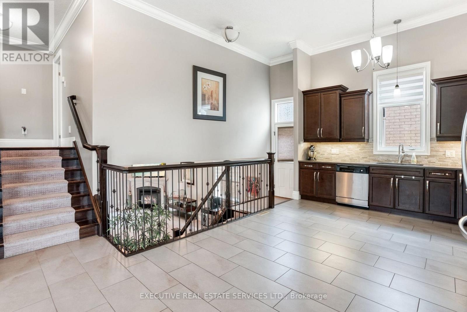 2884 Devon Road Property Photo 18