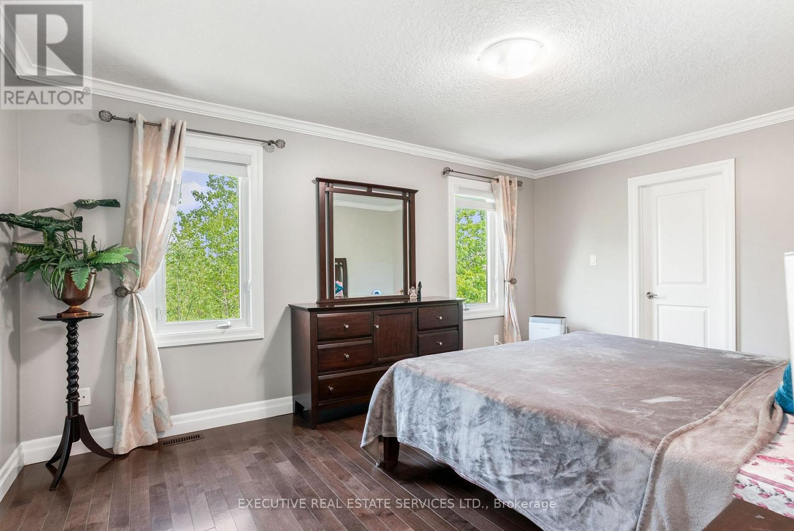 2884 Devon Road Property Photo 26