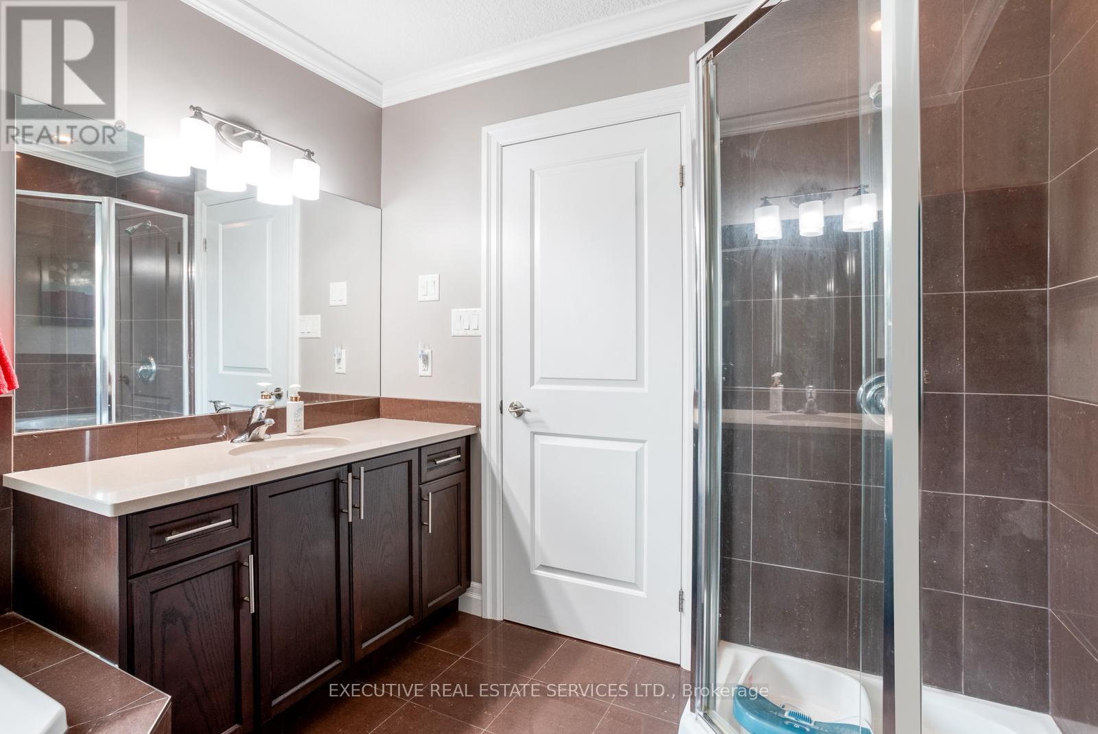 2884 Devon Road Property Photo 31