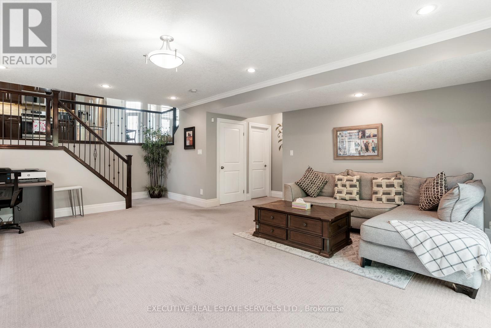 2884 Devon Road Property Photo 33