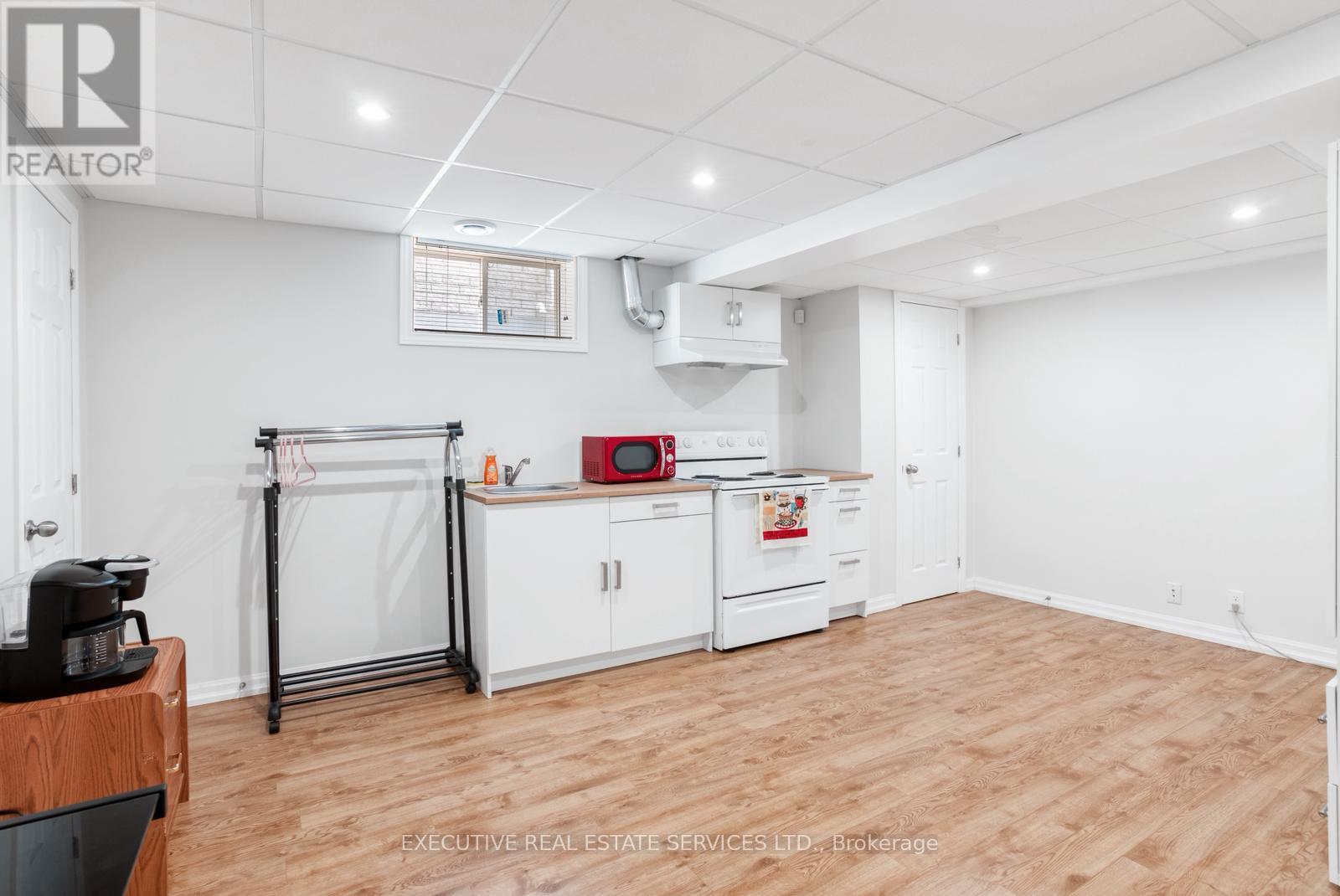 2884 Devon Road Property Photo 40