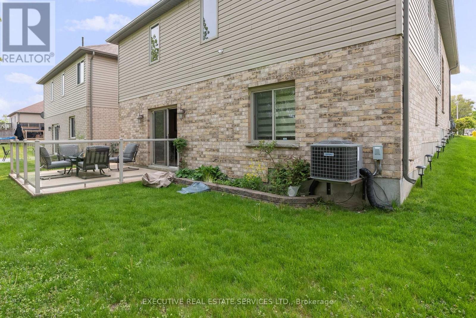 2884 Devon Road Property Photo 46