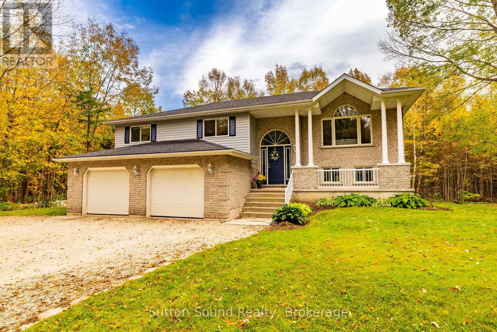 143712 15 Side Road Property Photo 1