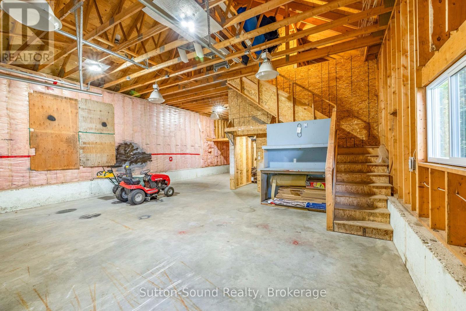 143712 15 Side Road Property Photo 35