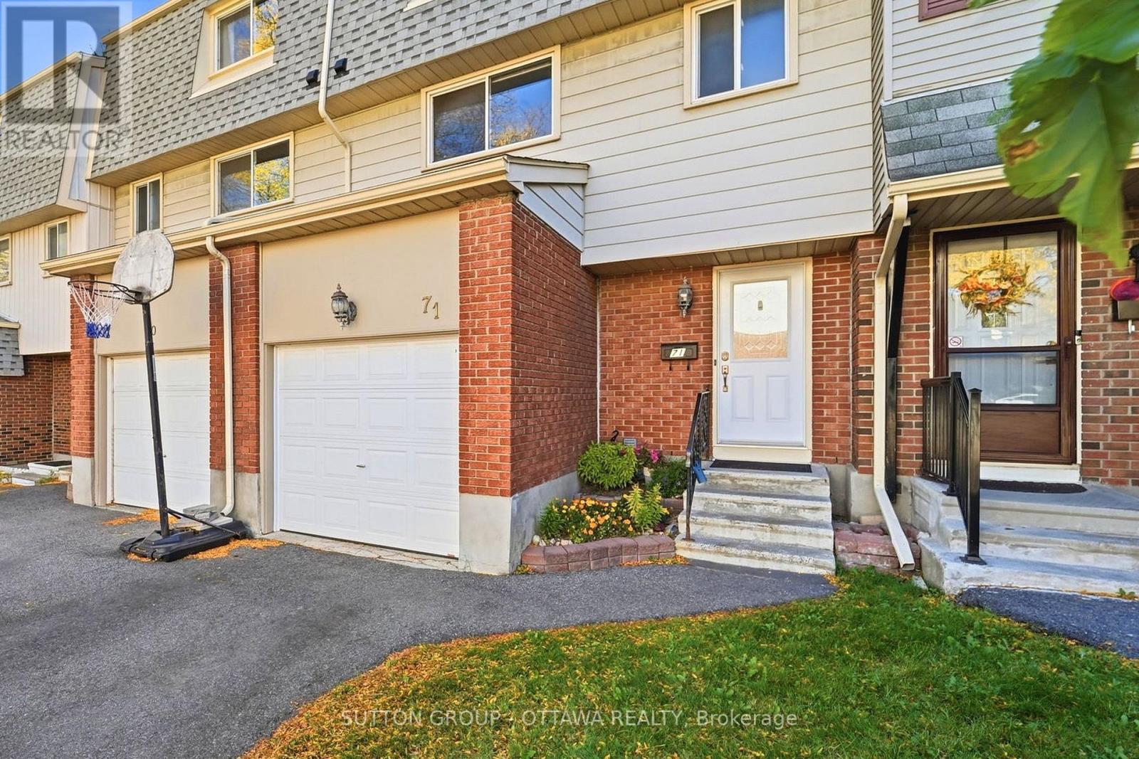 71 - 2415 Southvale Crescent Property Photo 3