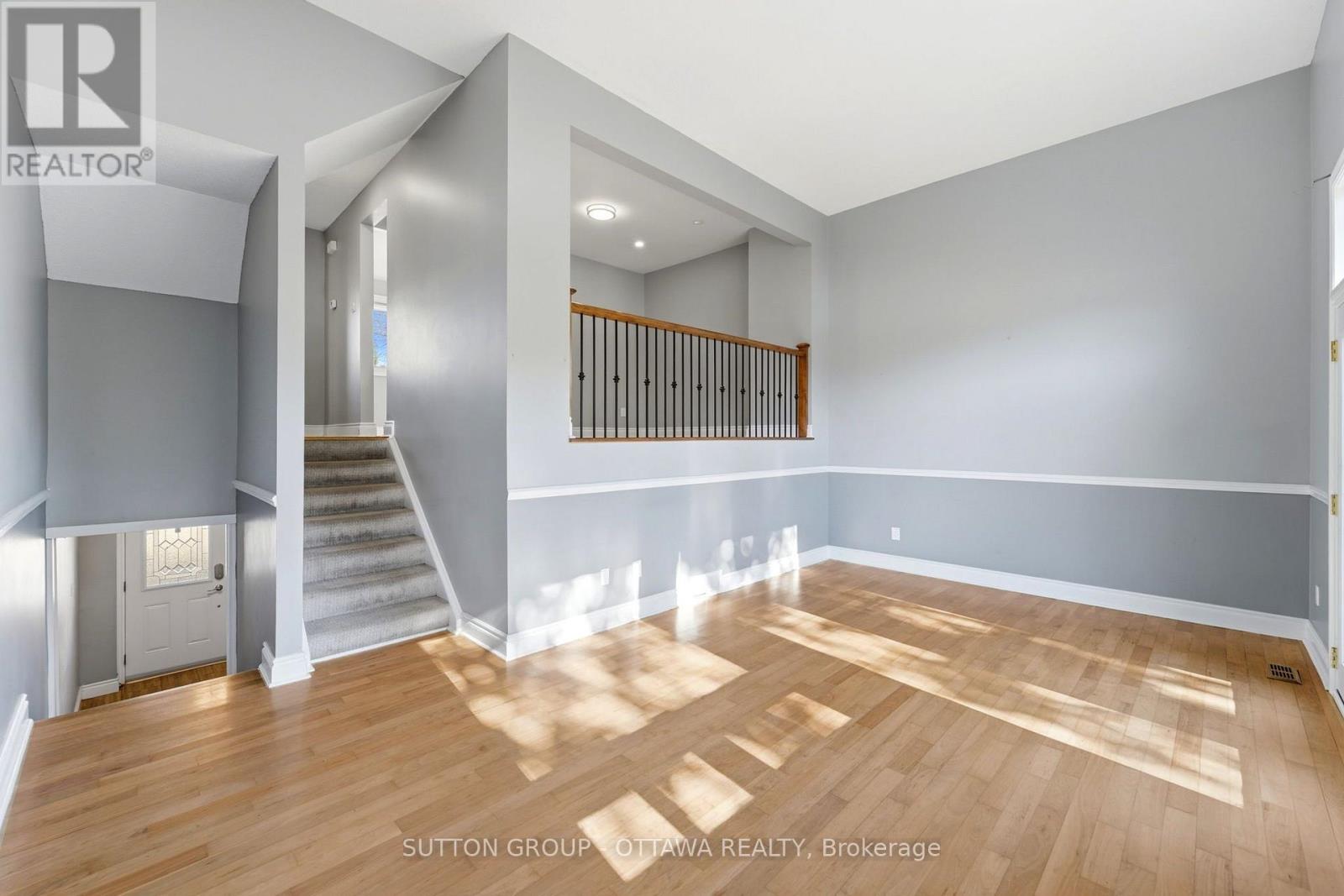 71 - 2415 Southvale Crescent Property Photo 5