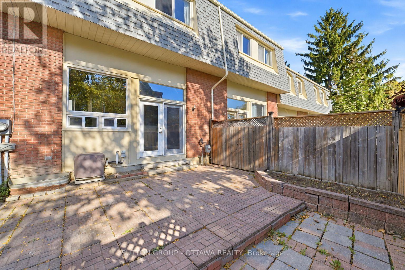 71 - 2415 Southvale Crescent Property Photo 46