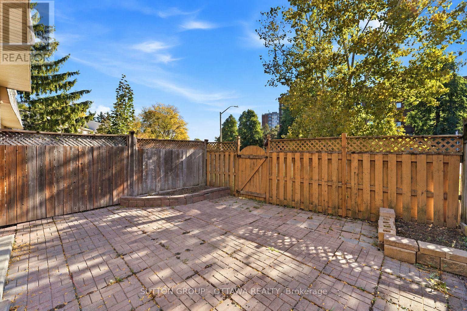 71 - 2415 Southvale Crescent Property Photo 47