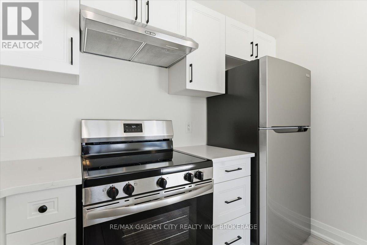 3693 Elm Street Property Photo 10