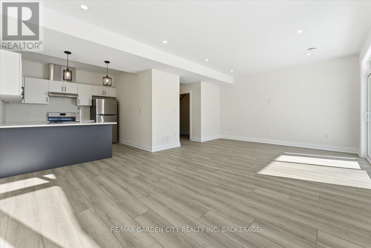 3693 Elm Street Property Photo 12
