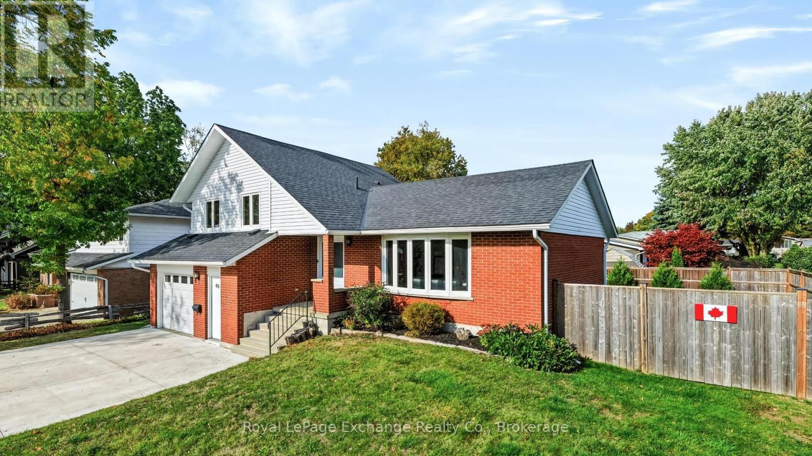 40 Golf Links Road Property Photo 2