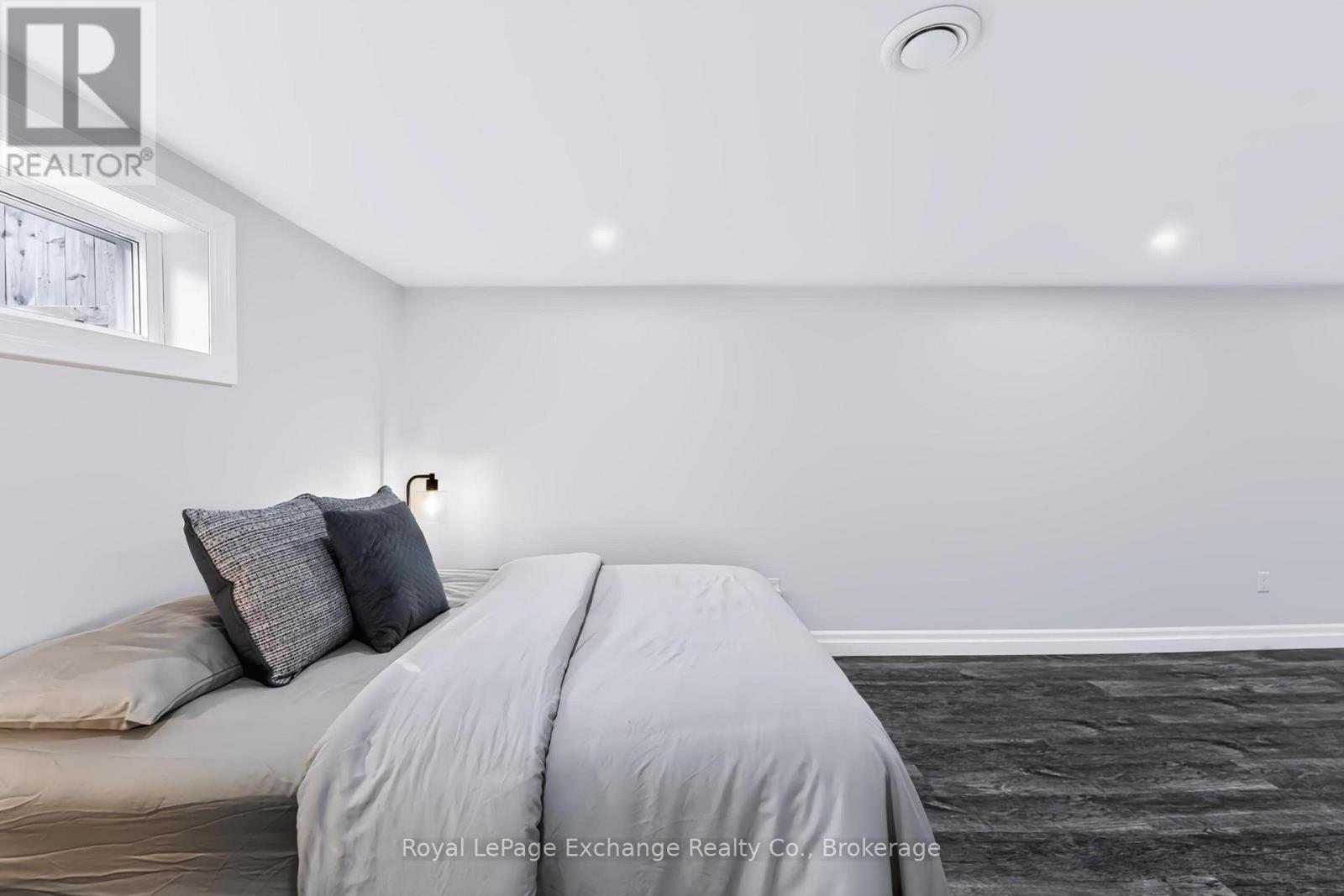 40 Golf Links Road Property Photo 32