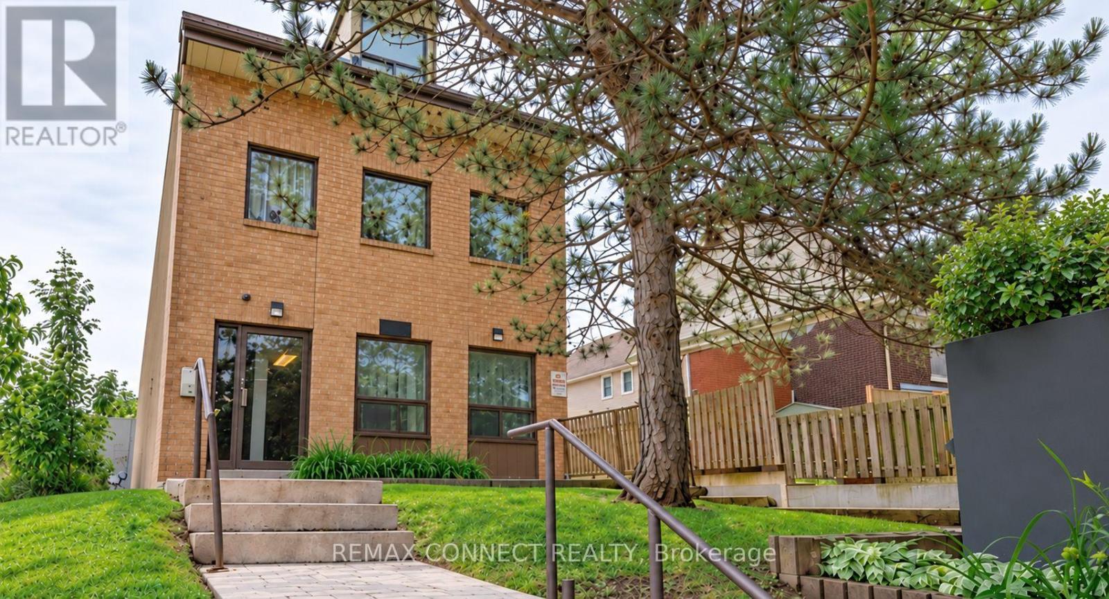 303 - 4872 Valley Way Property Photo 1